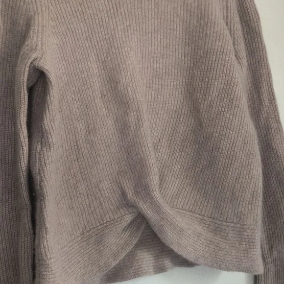 Garnet Hill Oatmeal Beige 100% Cashmere Twist Front Chunky Knit Sweater Sz Large - Picture 13 of 17